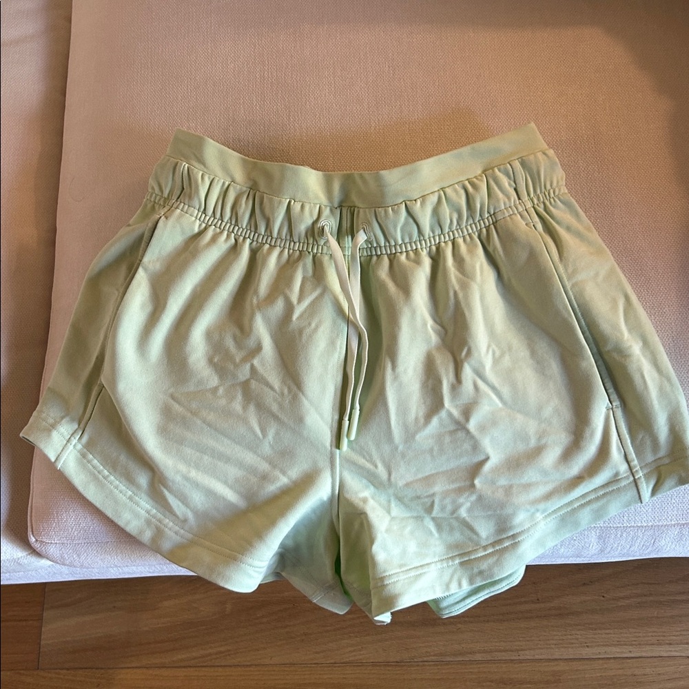 Lululemon Athletica Light Green Activewear